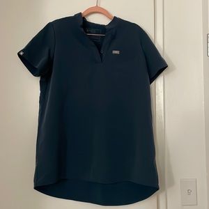 Women’s Dark Harbor small maternity scrub top